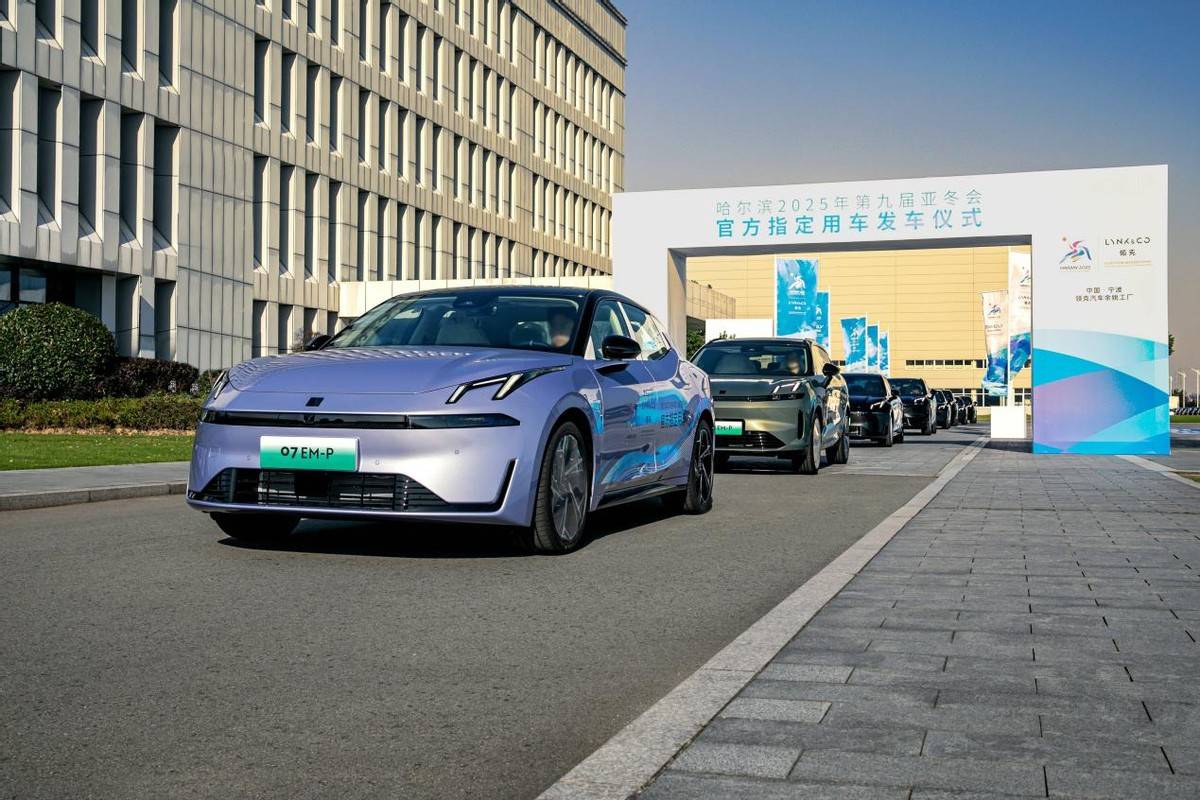 以品質鑄就標桿實力,領克EM-P超電雙子星第15萬輛整車下線