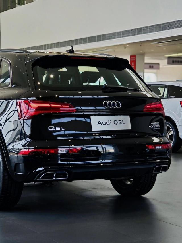 想買奧迪Q5L的注意！全新車型或2026年上市，當下抄底現款更劃算-有駕