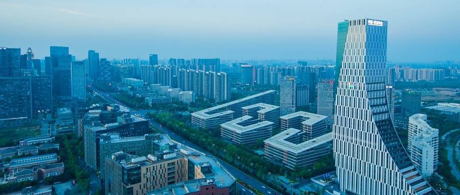 寧德時代成都首秀:新能源生活廣場引領未來出行新風尚