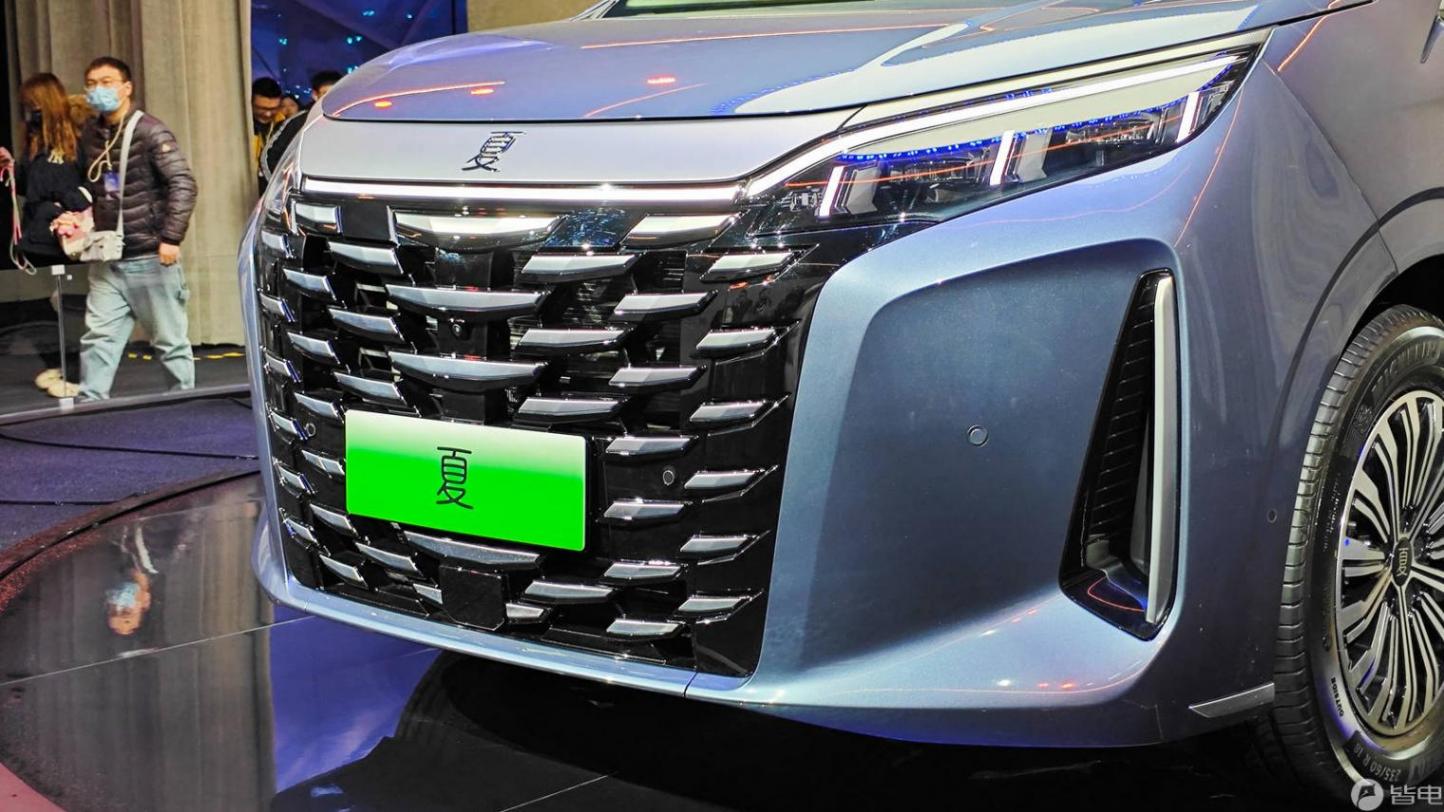 24.98萬元起售,比亞迪夏正式上市,標配云輦-C和高階智駕