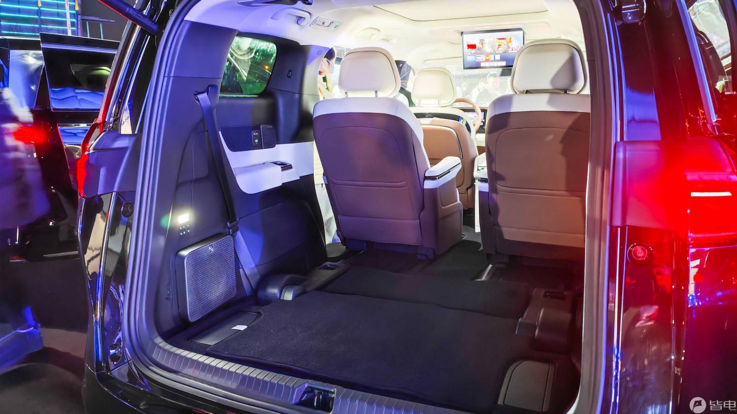 24.98萬元起售,比亞迪夏正式上市,標配云輦-C和高階智駕