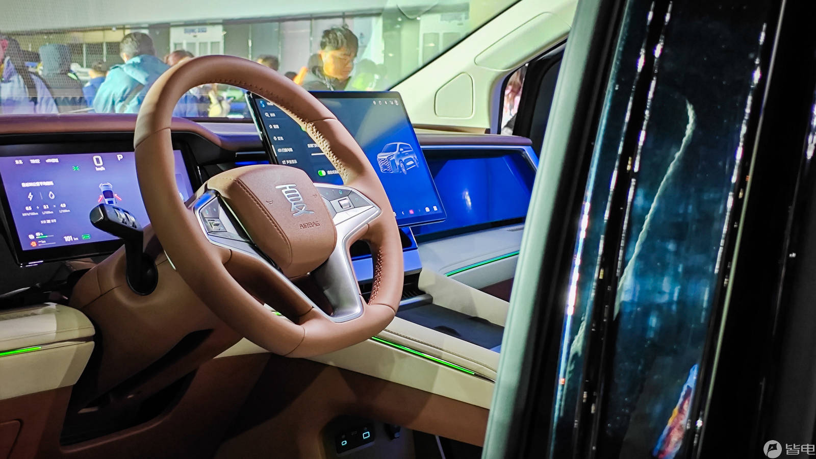 24.98萬元起售,比亞迪夏正式上市,標配云輦-C和高階智駕