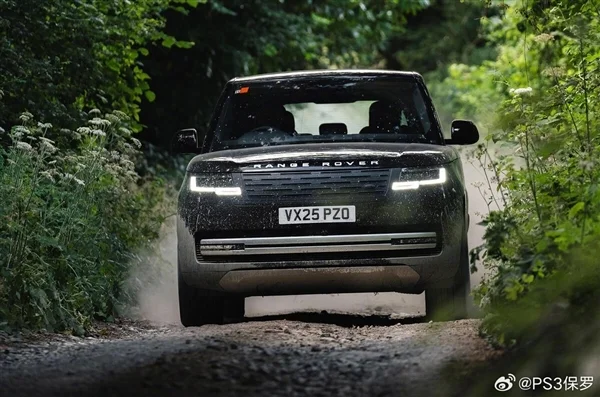 思路對(duì)了！純電路虎攬勝實(shí)車(chē)公布：和燃油版看不出什么區(qū)別