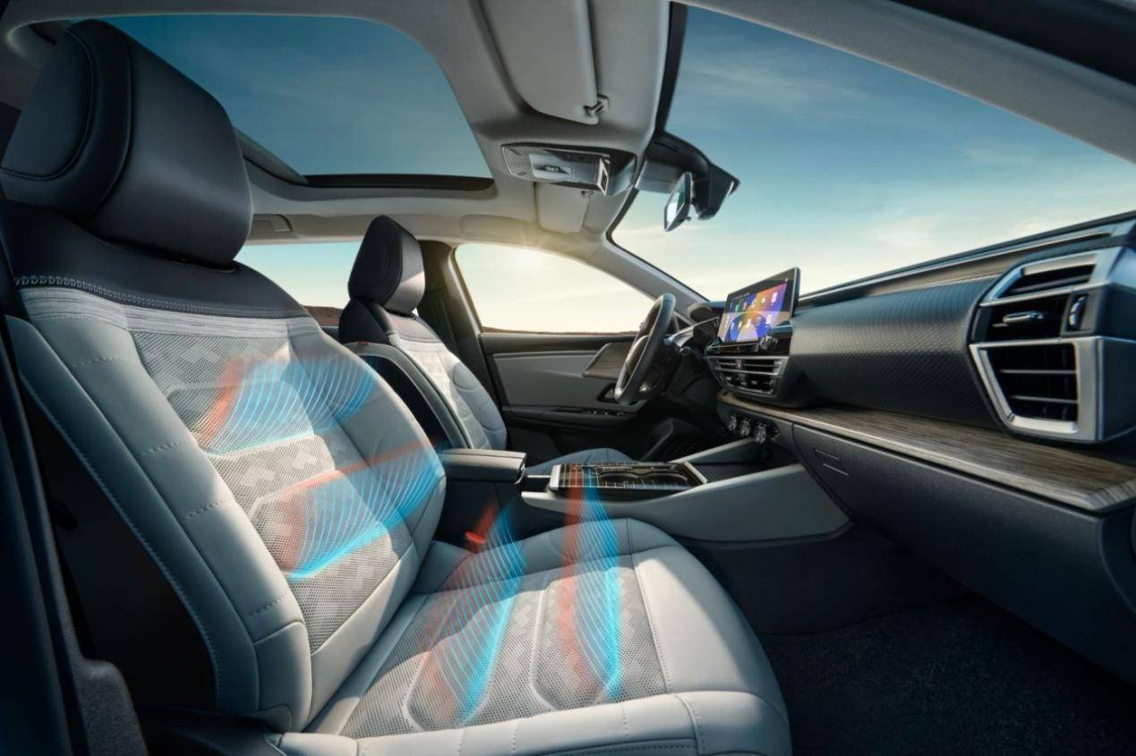 凡爾賽C5 X硬核實(shí)力面對太陽輻射隔絕能力、高溫空氣質(zhì)量、高速爆胎考驗(yàn)