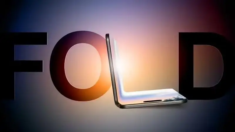 消息稱蘋果工程師對折疊屏iPhone手機并不滿意,因“與市面上已有的設計相同” ▲ 折疊屏 iPhone 手機的假想圖