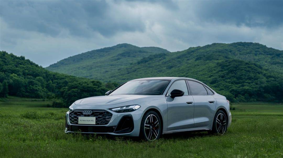 不到24萬!一汽奧迪A5L上市,沒理由再看34C