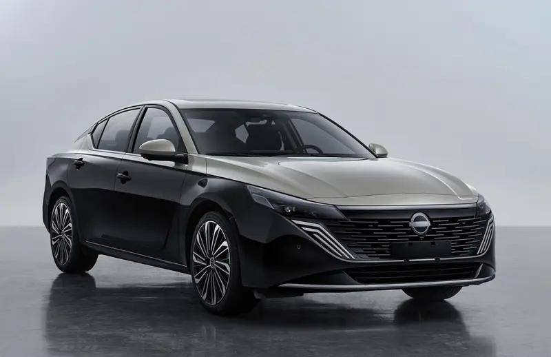 外觀升級/沿用現(xiàn)款動力 新款日產(chǎn)天籟申報圖曝光