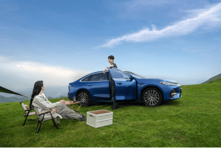 吉利銀河A7首日訂單破萬:雷神AI電混+Flyme智能座艙領(lǐng)跑B級市場