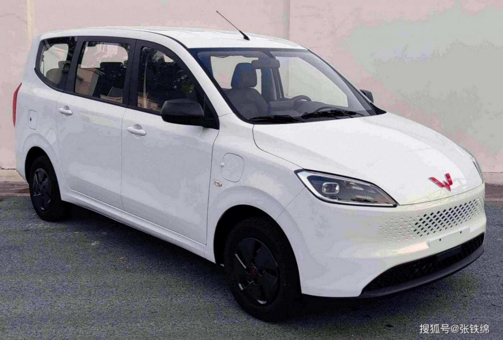 五菱宏光增程版新車型申報,5-7座都有,換大電池,純電續航110km