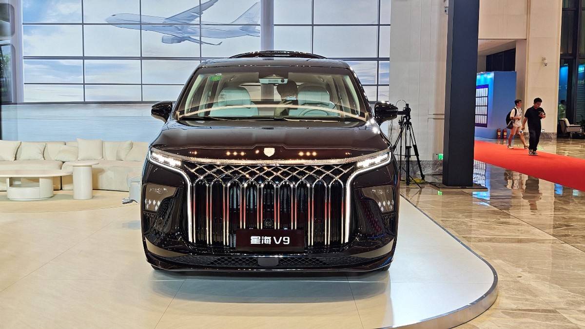 17.99萬起售,純電續航200km,新款星海V9值得買嗎?