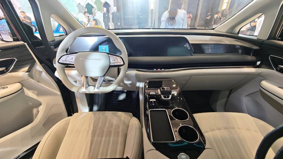 17.99萬起售,純電續航200km,新款星海V9值得買嗎?